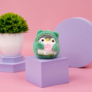 Брелок мягкий "Пингвин в костюме" зеленый 10 см