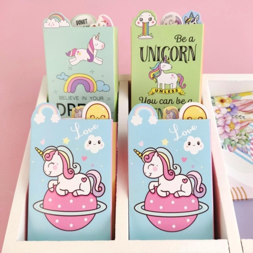 Мини-книжка со стикерами "Единороги"