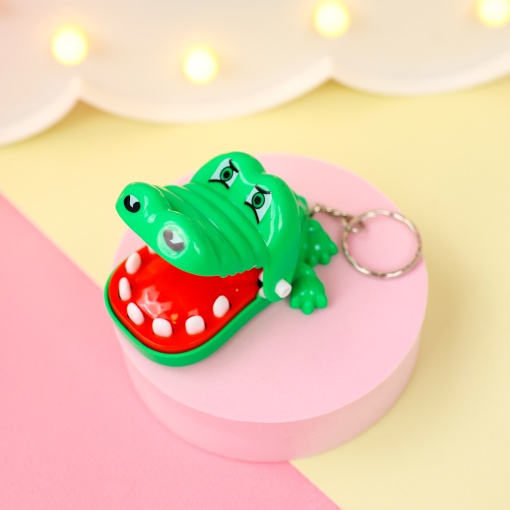 Брелок-антистресс "Крокодил"