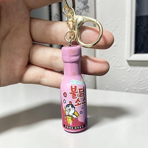 Брелок "Соус Samyang Бульдак" розовый