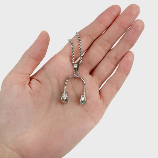 Кулон на цепочке "Наушники"