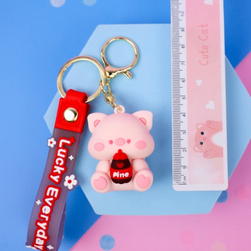 Брелок "Lucky Every Day" Свинка