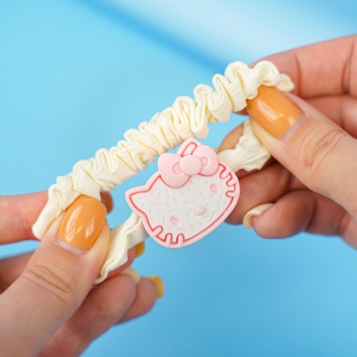 Резинка для волос "Kt" белый