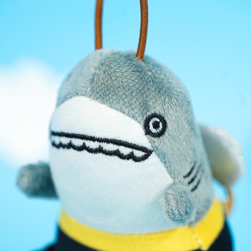 Мягкий брелок "Акула-пчела" 17 см