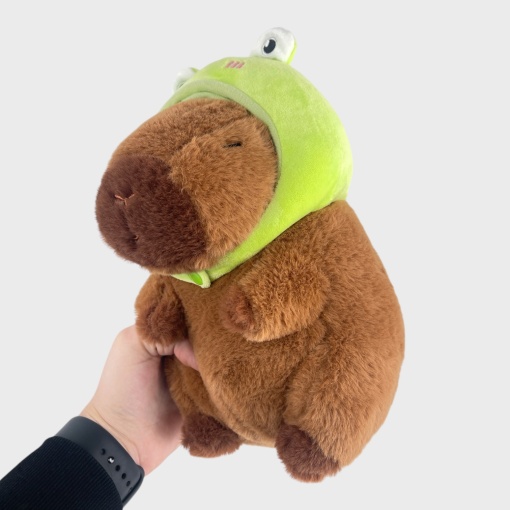 Мягкая игрушка "Капибара" в шапочке лягушки, 23см