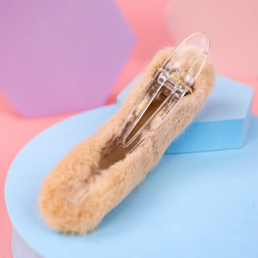 Заколка для волос плюшевая "Fluffy fur", бежевый