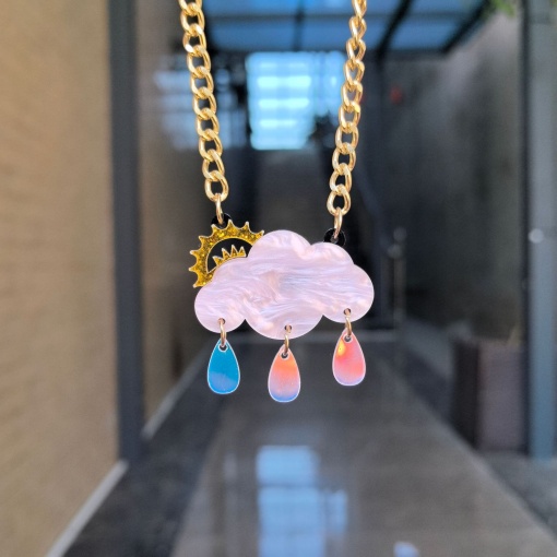 Кулон на цепочке "Облако и капли" перламутровый