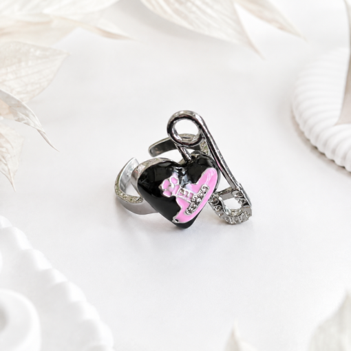 Кольцо "Heart with a pin" black&pink, 1шт