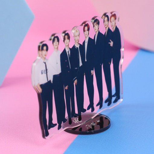 Фигурка акриловая "K-pop" Stray Kids оптом