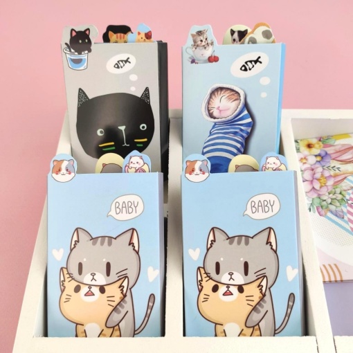 Мини-книжка со стикерами "Cats"