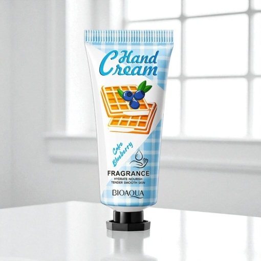 Крем для рук "Bioaqua" вафли с черникой, 20г