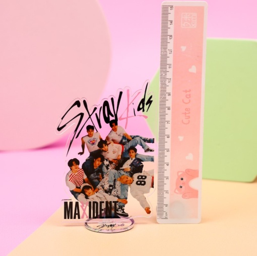 Фигурка акриловая "K-pop" Stray Kids 10см оптом