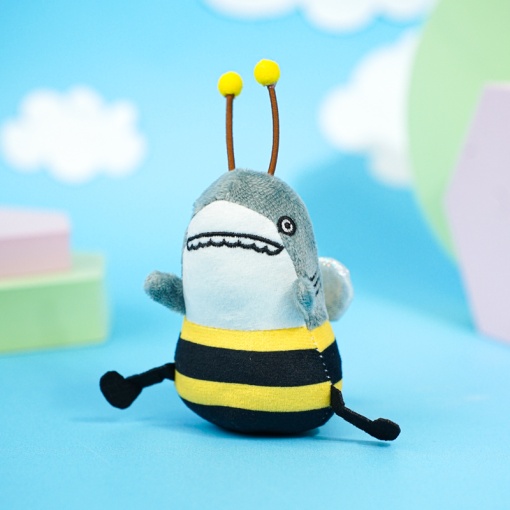 Мягкий брелок "Акула-пчела" 17 см