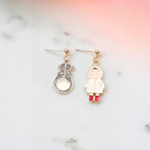 Серьги-гвоздики "Тоторо и Мэй" бело-серый