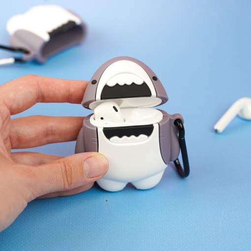 Чехол для AirPods Pro 3 "Акула" 