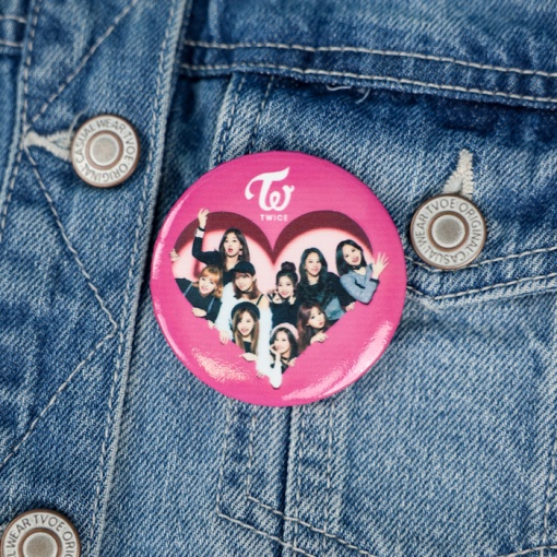 Значок круглый "K-pop" Twice №1, 56мм