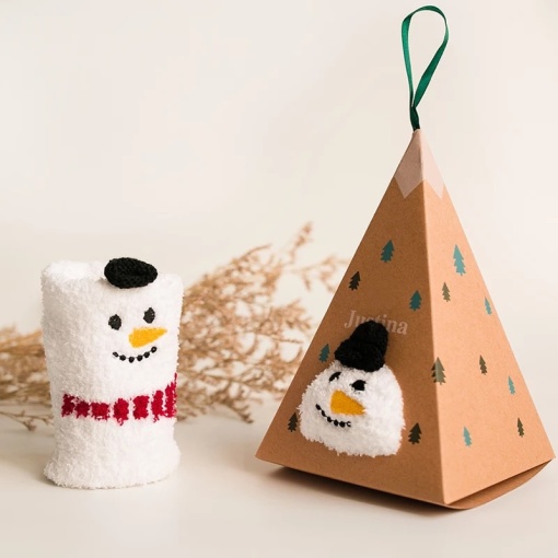 Носки плюшевые "НГ Снеговик" в шапочке, белый