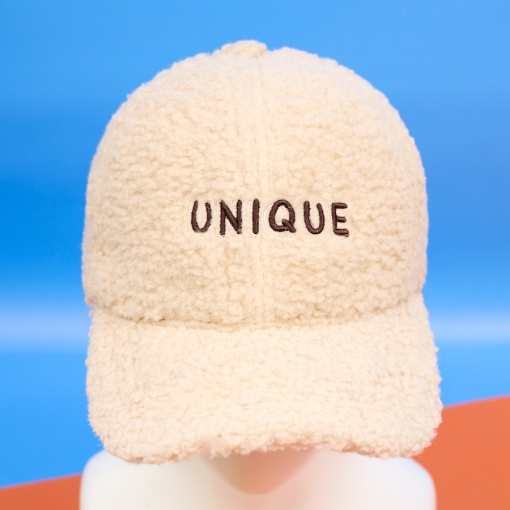 Бейсболка плюшевая "Unique" бежевый (54-60см)