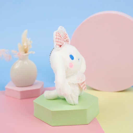 Мягкий брелок "Cinnamon" розово-красный бантик, 12см