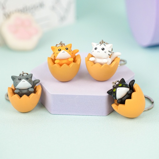 Брелок "Cat in egg" в ассортименте 1шт