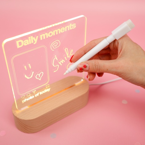 Светильник для заметок с маркером "Daily moments" №17 (USB) оптом