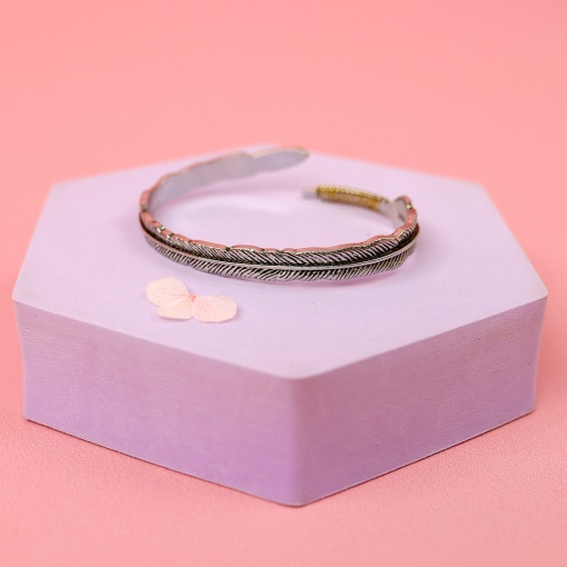 Браслет "Перо"