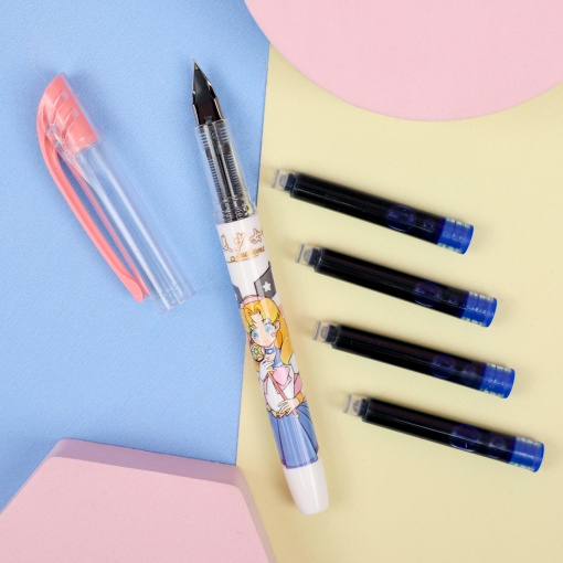 Перьевая ручка со сменными чернилами "Сейлор Мун"