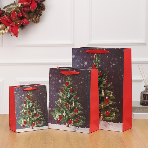 Подарочный пакет "НГ Наряженная ёлка" 18х10х23см