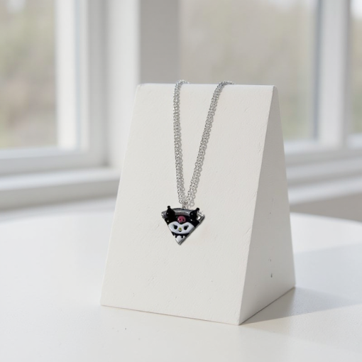 Кулон на цепочке "Куро" с магнитом