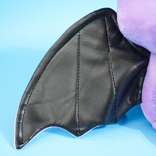 Мягкая игрушка "Bat" фиолетовый, 30см