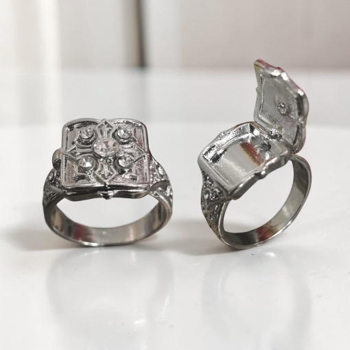 Кольцо "Elegant cache" серебряный