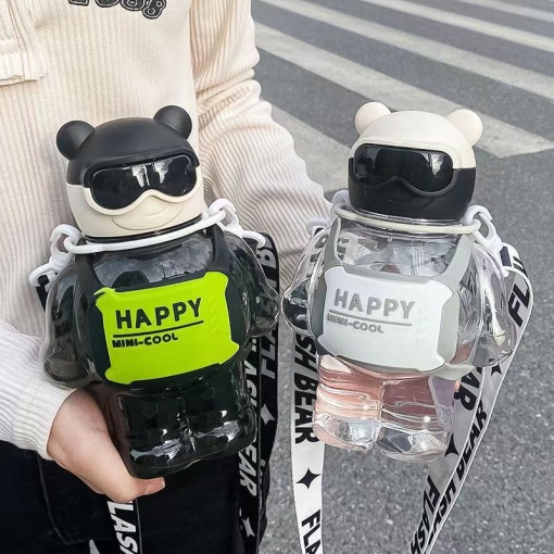Бутылочка "Cool bear" белый, 800мл оптом