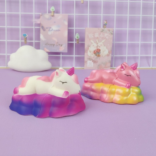 Сквиш "Спящий Единорожек"