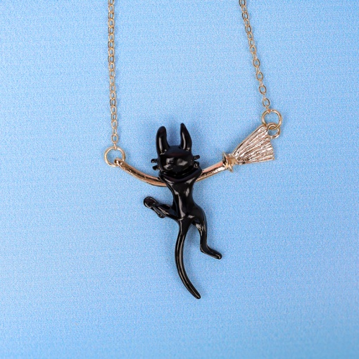 Кулон на цепочке "Ведьмина служба доставки" 