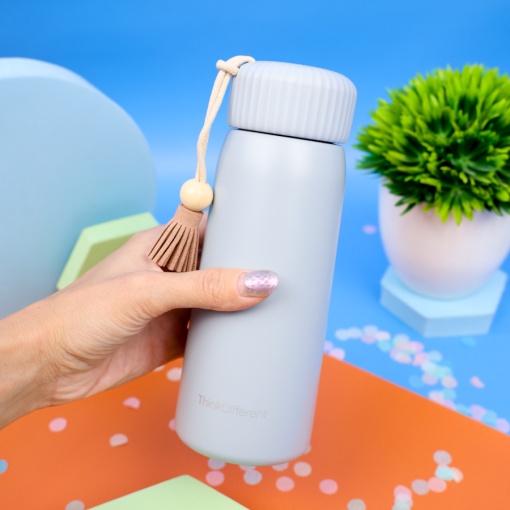 Термос "Think Different" с кисточкой, серый, 400мл оптом