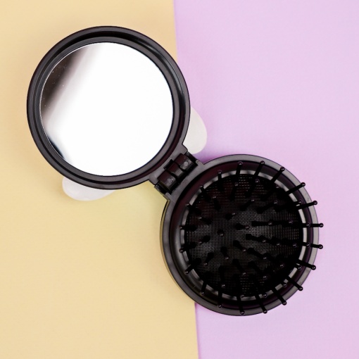 Расческа складная с зеркалом "Щенок" черный, 7х7,5см