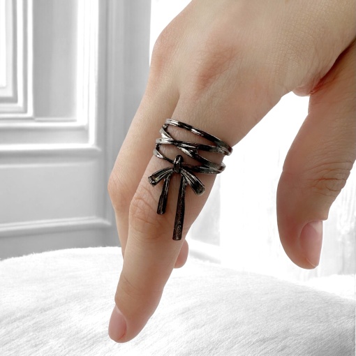 Кольцо "Бантик" черный