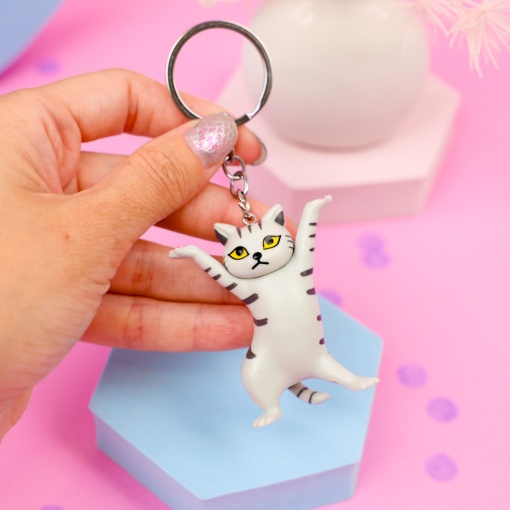 Брелок "Позирующий котик", серый