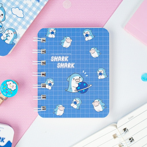 Мини-блокнот на пружине "Baby Shark" A7, в ассортименте 1шт.