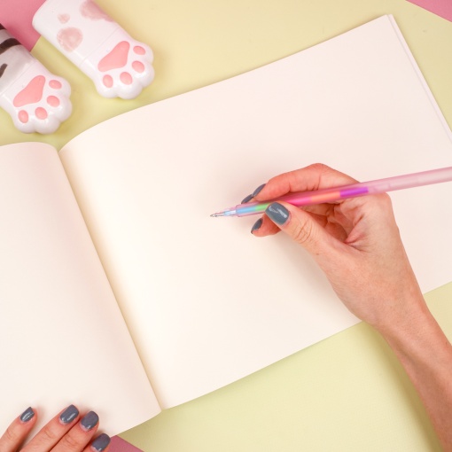 Скетчбук с наклейками "Cute bunny" A4 (15 листов) в ассортименте 1 шт.