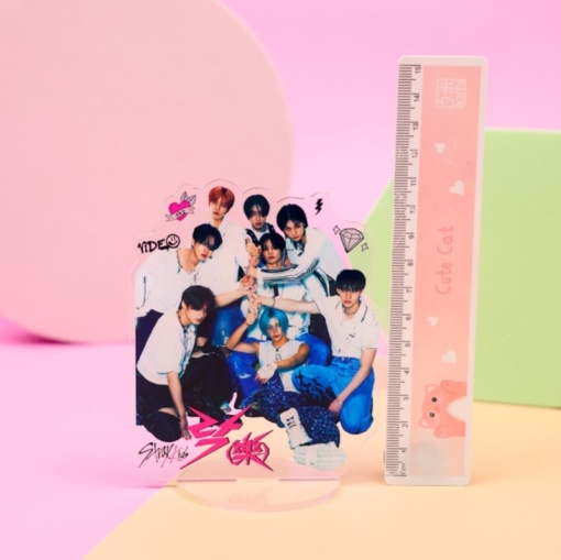 Фигурка акриловая "K-pop" Stray Kids (B) оптом