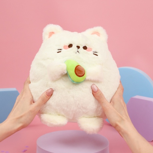 Мягкая игрушка "Котик с авокадо" белый, 20 см