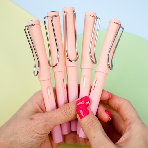 Карандаш вечный с ластиком "Вишня" розовый