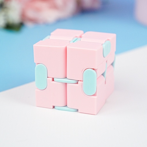 Бесконечный куб "Color", в ассортименте 1 шт.