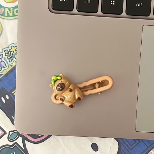 Заколка "Капибара" с черепахой