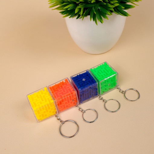 Брелок-головоломка "Лабиринт" в ассортименте 1шт