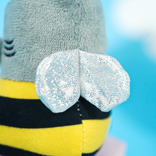 Мягкий брелок "Акула-пчела" 17 см