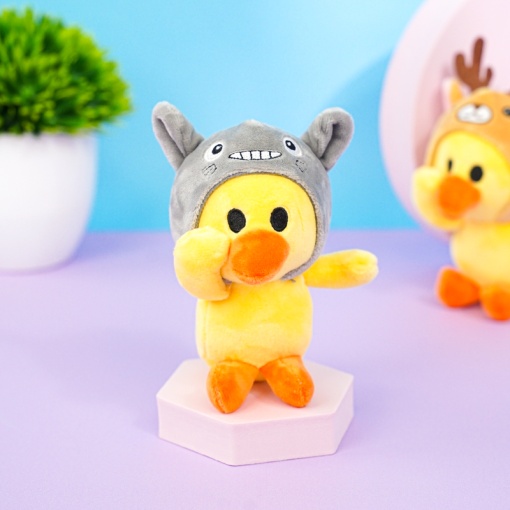 Мягкий брелок "Уточка в шапке" 12,5 см