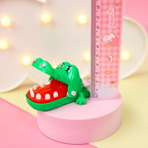 Брелок-антистресс "Крокодил"