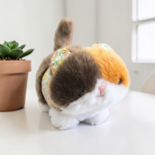 Мягкий брелок "Flower animals" с ароматом, котик, трехцветный